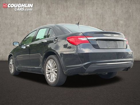 Used 2012 Chrysler 200 Limited FWD image 5