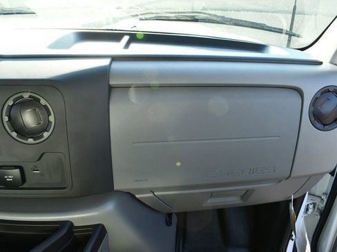 New 2027 Ford E-350 and Econoline 350 Super Duty w/ Power Equipment Group RWD image 9