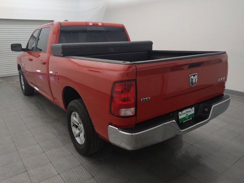 Used 2019 RAM 1500 Classic SLT AWD/4WD image 5