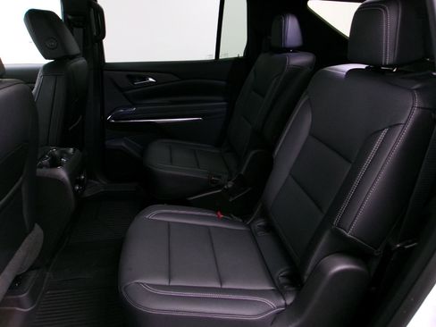 New 2026 Chevrolet Traverse LT w/ Driver Confidence Package image 10