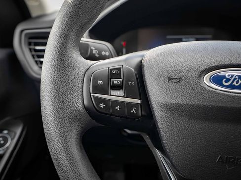 Used 2023 Ford Escape AWD image 33