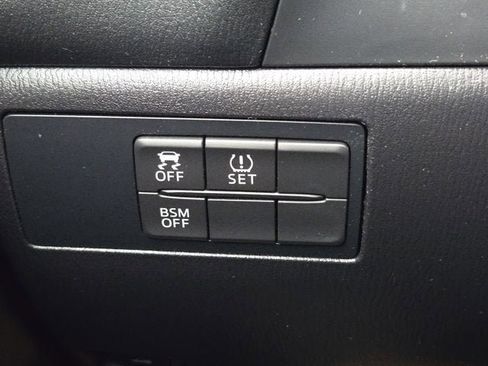 Used 2015 MAZDA MAZDA3 i Grand Touring image 19