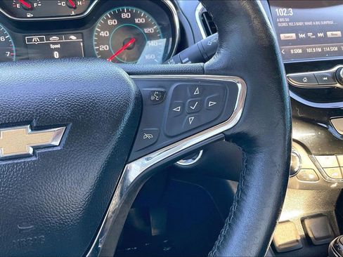 Used 2017 Chevrolet Cruze Premier image 19