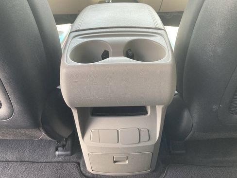 Used 2019 Kia Sedona EX image 39