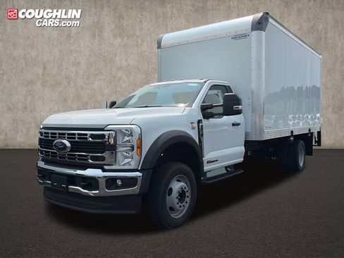 New 2026 Ford F550 2WD Regular Cab Super Duty image 3