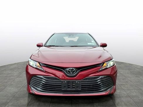 Used 2019 Toyota Camry LE FWD image 2