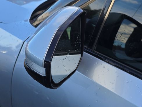 Used 2023 Rivian R1S Adventure image 7