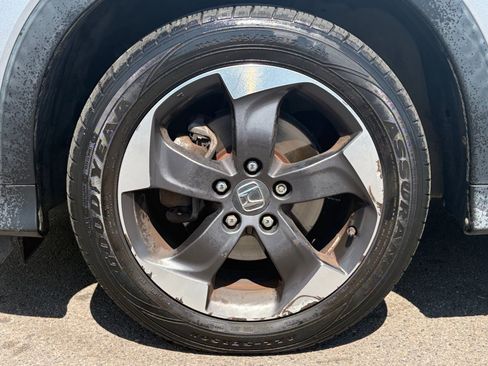 Used 2018 Honda HR-V EX image 11