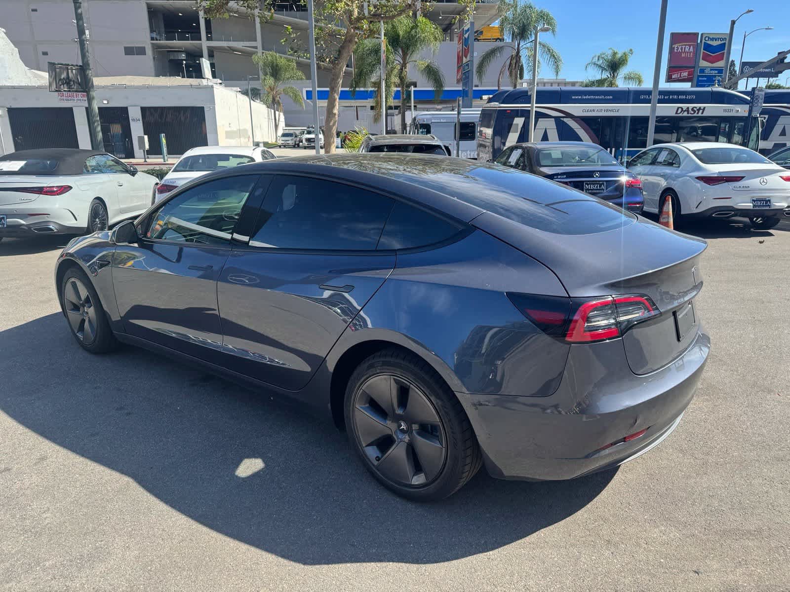Used 2023 Tesla Model 3 Standard Range RWD image 4