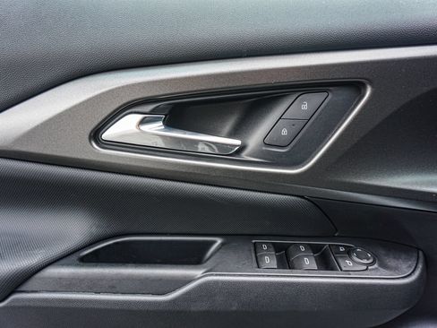 New 2026 Chevrolet Equinox EV LT FWD image 46