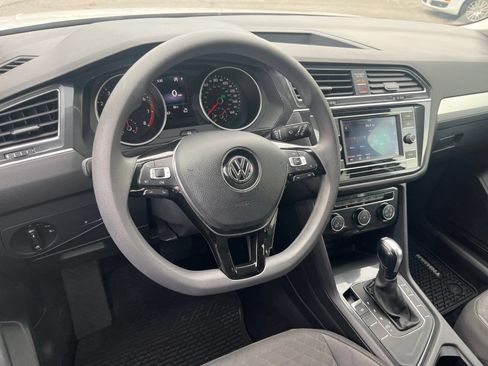 Used 2018 Volkswagen Tiguan S FWD image 33