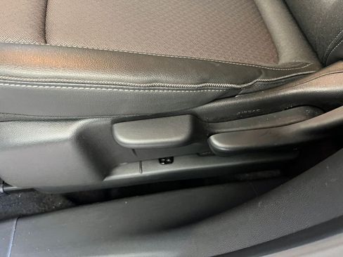 Used 2025 Buick Encore GX Preferred image 23