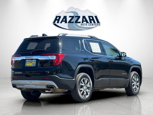Used 2023 GMC Acadia SLT image 3