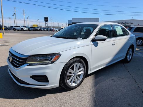 Used 2020 Volkswagen Passat 2.0T SE image 3