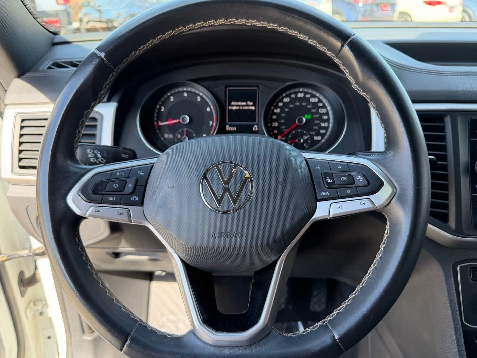 Used 2021 Volkswagen Atlas Cross Sport SE w/ Panoramic Sunroof Package FWD image 11