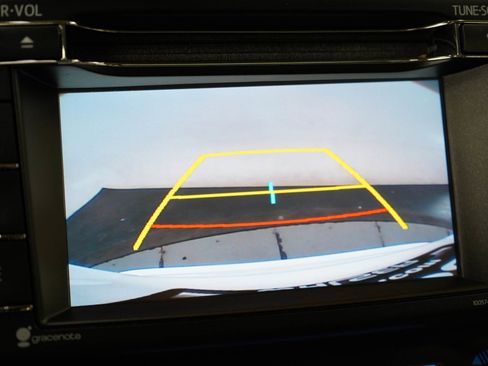 Used 2017 Toyota RAV4 XLE w/ Carpet Mat Package AWD/4WD image 25