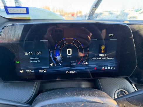 Used 2025 Chevrolet Equinox LT image 14