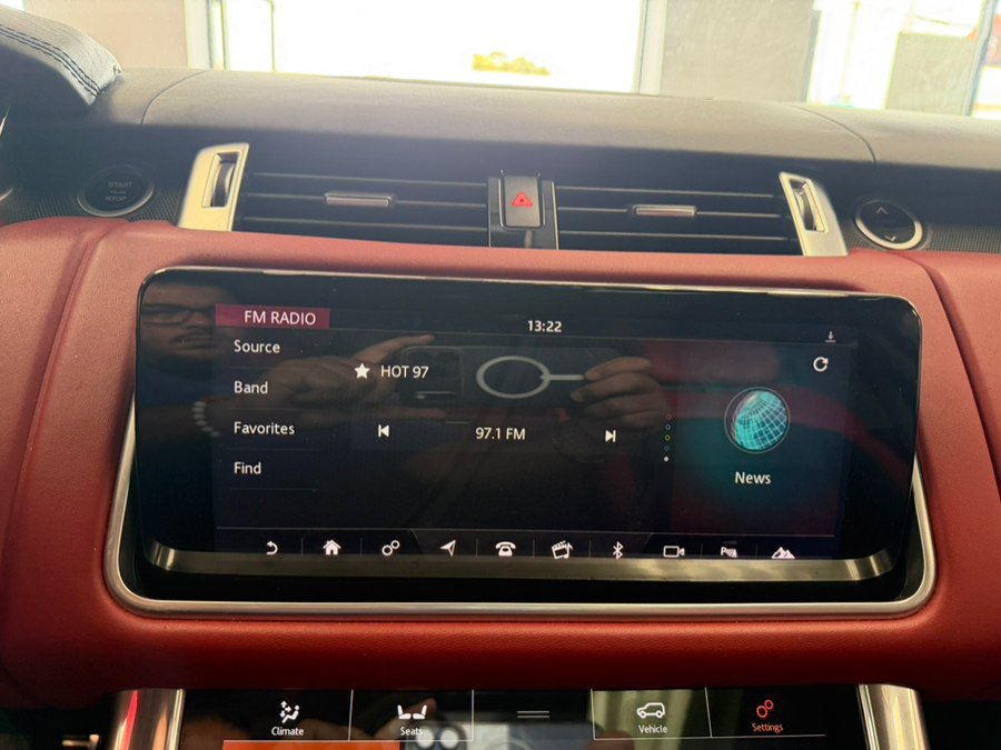 Used 2019 Land Rover Range Rover Sport HSE Dynamic AWD/4WD image 70