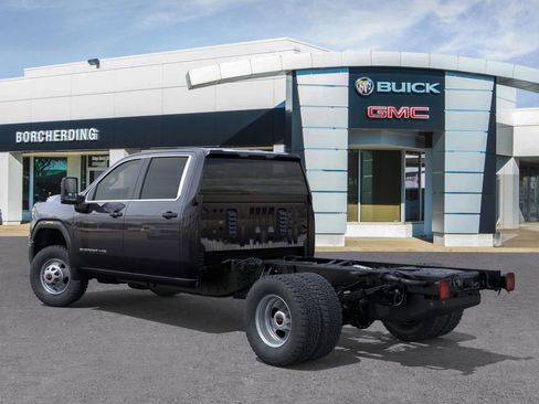 New 2025 GMC Sierra 3500 Pro w/ Convenience Package image 3
