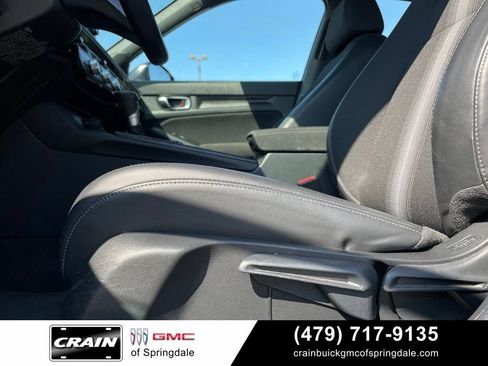 Used 2025 Honda Civic Sport image 10