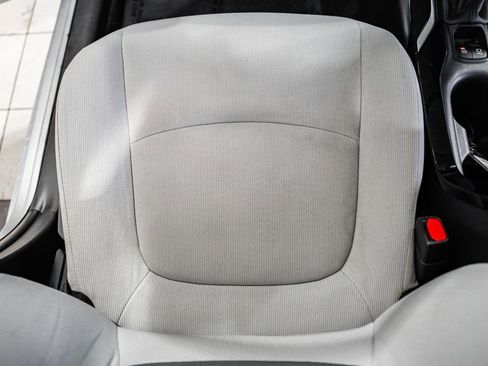 Used 2021 Toyota Corolla LE w/ Carpet Mat Package (TMS) image 24