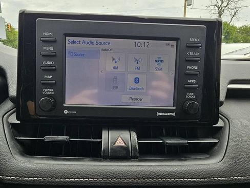 Used 2020 Toyota RAV4 XLE w/ All Weather Liner Package AWD/4WD image 38