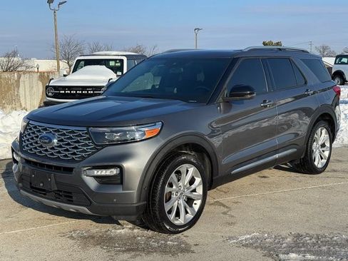 Used 2022 Ford Explorer Platinum w/ Equipment Group 601A AWD/4WD image 12