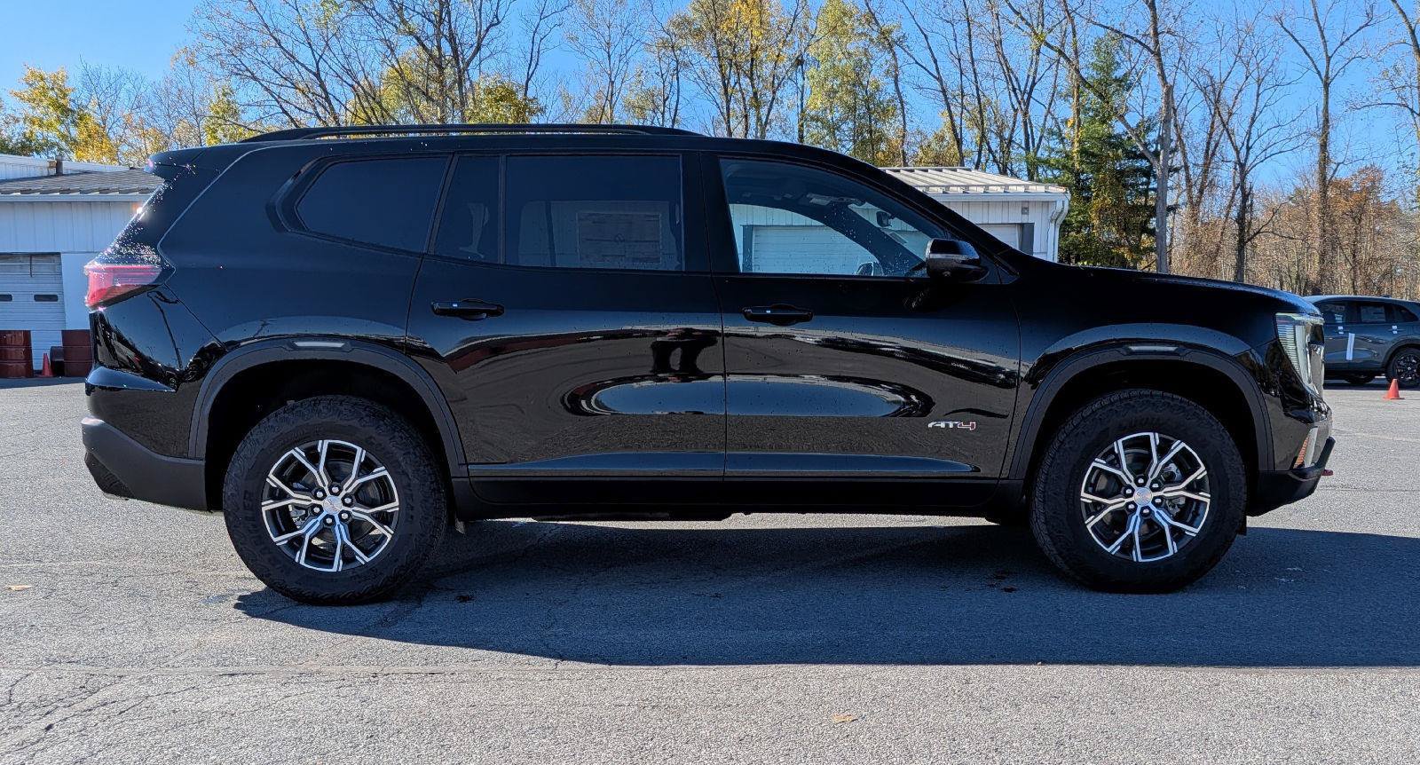 New 2027 GMC Acadia AT4 w/ Luxury Package AWD/4WD image 5