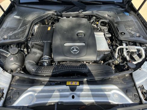 Certified 2018 Mercedes-Benz C 300 4MATIC Sedan image 36