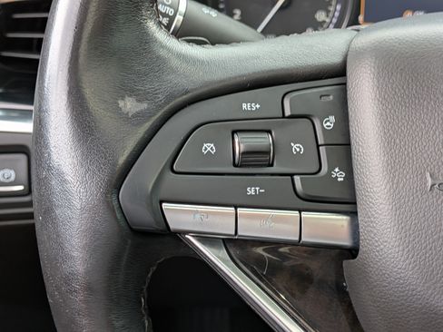 Used 2022 Cadillac XT6 Premium Luxury w/ Technology Package FWD image 27