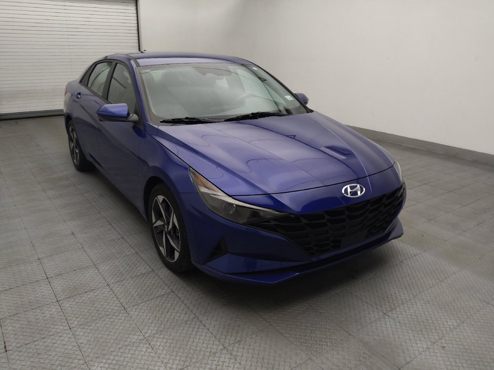 Used 2023 Hyundai Elantra SEL w/ Convenience Package FWD image 13