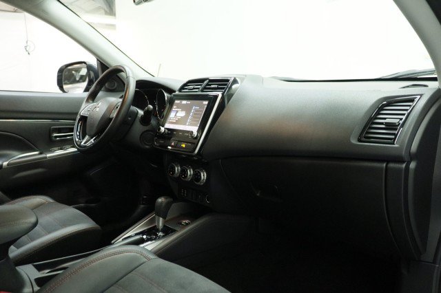 Used 2023 Mitsubishi Outlander Sport SE AWD/4WD image 21