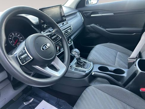 Used 2021 Kia Seltos LX AWD/4WD image 10