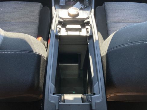 Used 2023 Nissan Rogue SV image 17