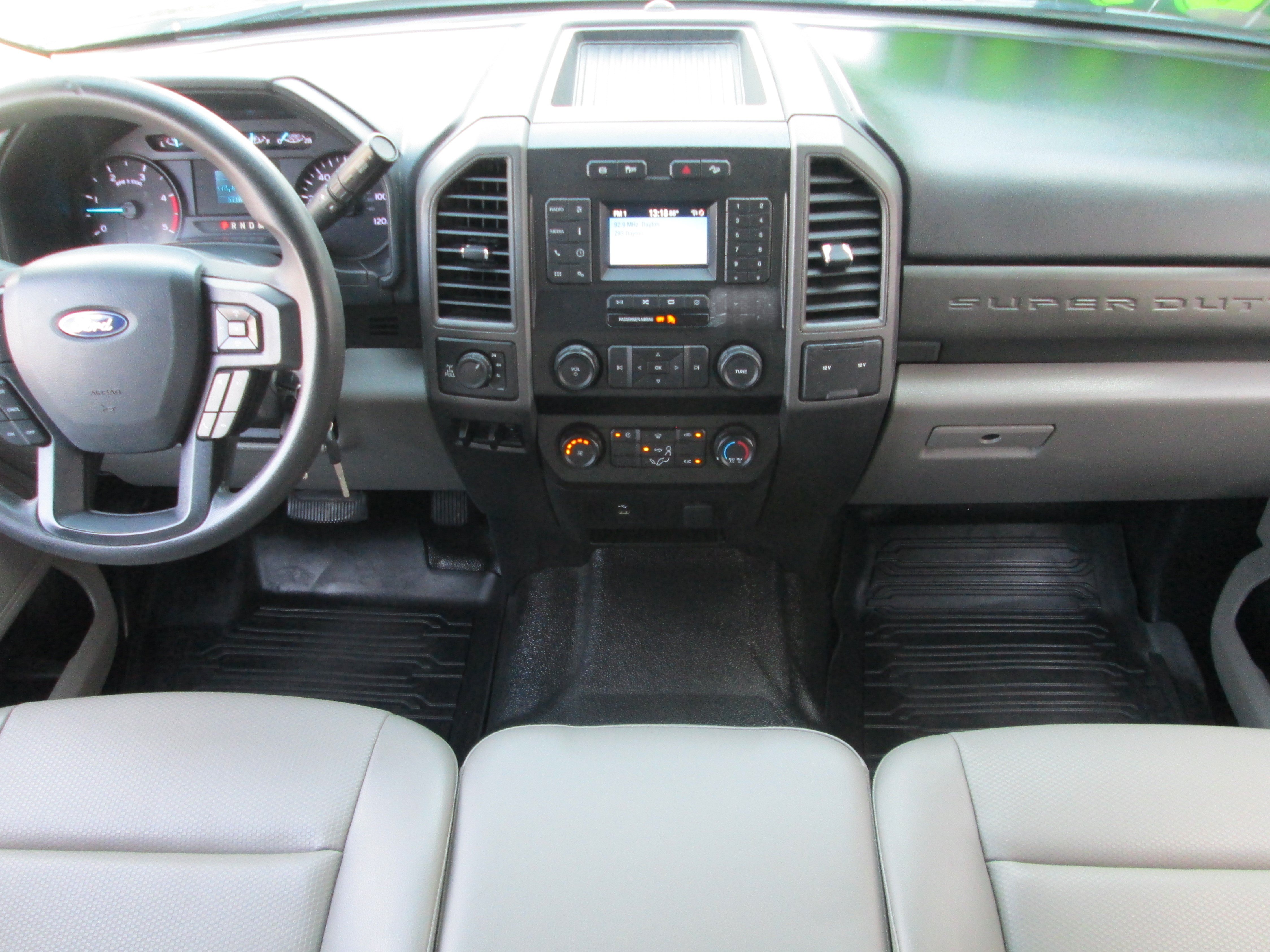 Used 2020 Ford F250 XL w/ FX4 Off-Road Package AWD/4WD image 15
