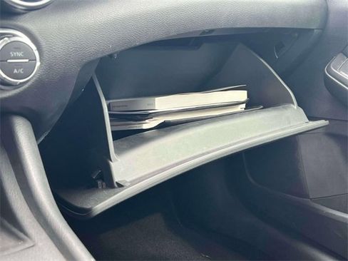 Used 2020 Nissan Sentra SV image 28