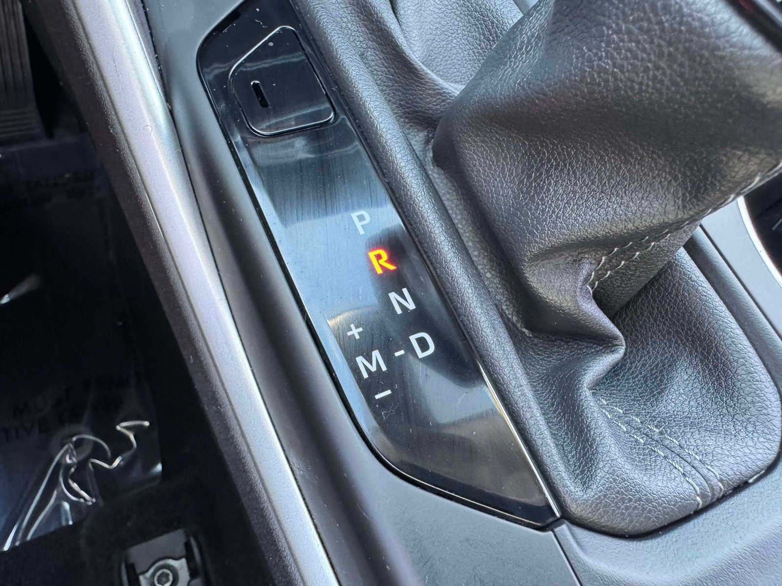 Used 2024 Toyota Highlander XLE AWD/4WD image 34