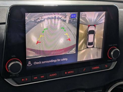 Used 2020 Nissan Sentra SR w/ Premium Package FWD image 14