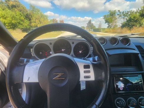 Used 2003 Nissan 350Z Enthusiast image 30