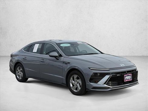 Certified 2025 Hyundai Sonata SE FWD image 5