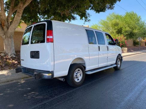 Used 2025 Chevrolet Express 2500 w/ Driver Convenience Package RWD image 3