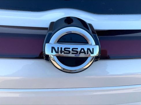 Used 2021 Nissan Kicks SR FWD image 27