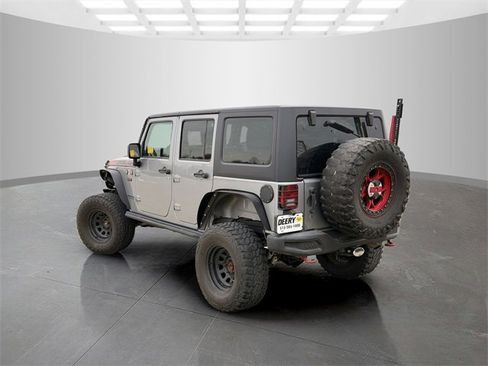 Used 2016 Jeep Wrangler Unlimited Rubicon image 6