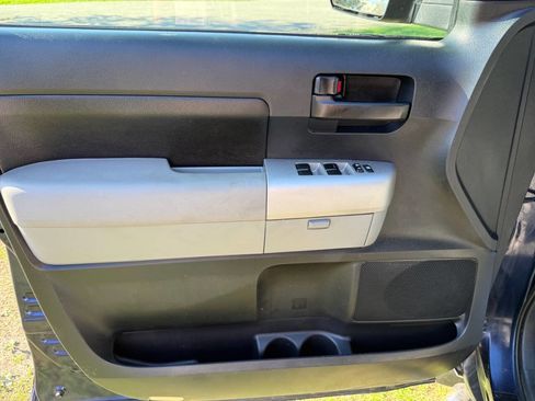 Used 2008 Toyota Tundra SR5 AWD/4WD image 9