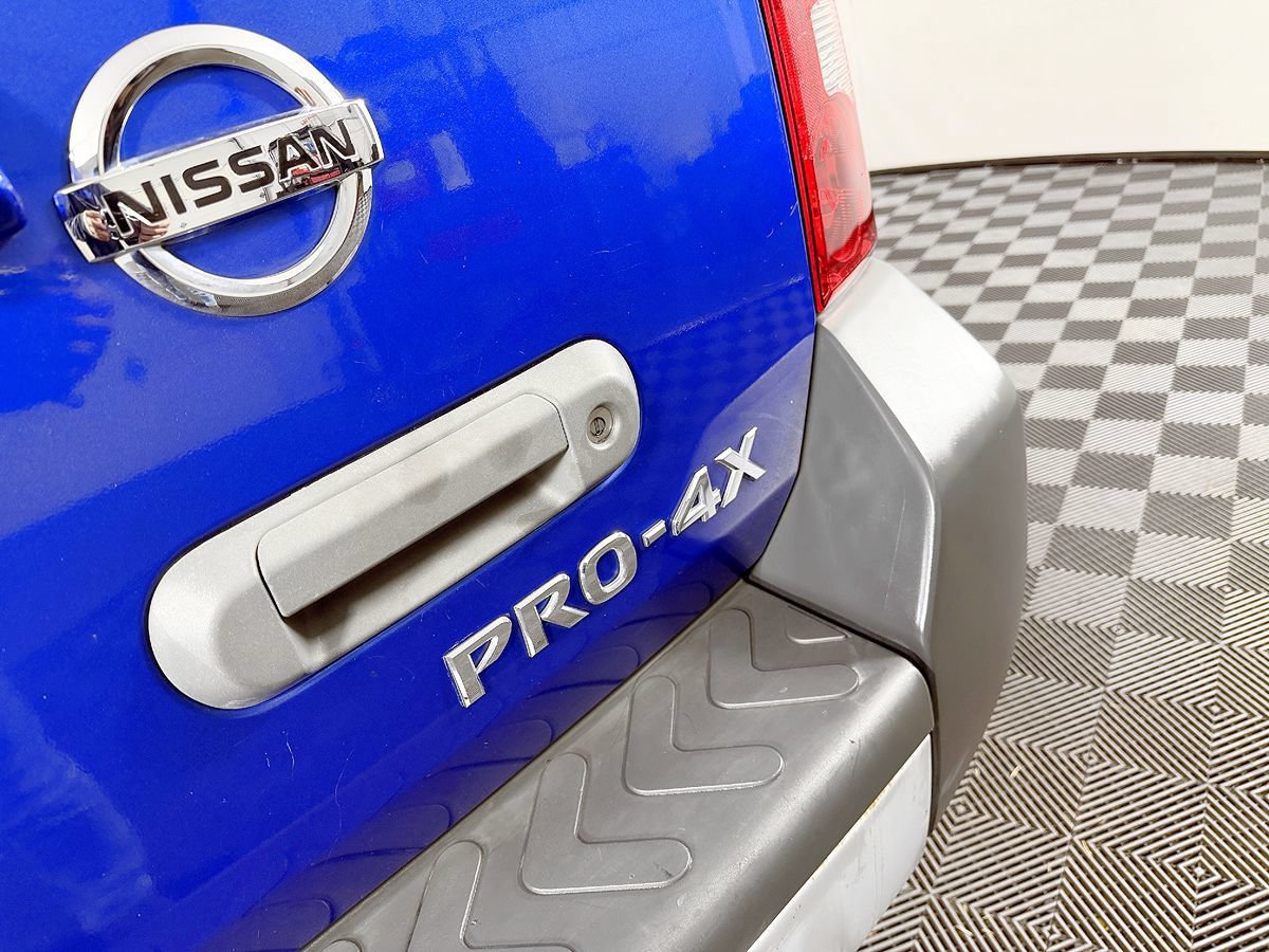 Used 2015 Nissan Xterra PRO-4X AWD/4WD image 11