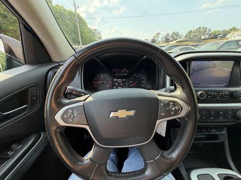 Used 2015 Chevrolet Colorado LT RWD image 11