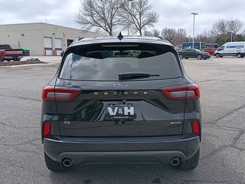 Used 2023 Ford Escape ST-Line w/ Tech Pack #1 AWD/4WD image 27