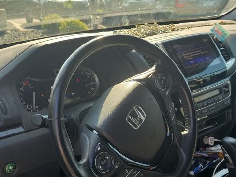 Used 2017 Honda Ridgeline RTL-E image 8