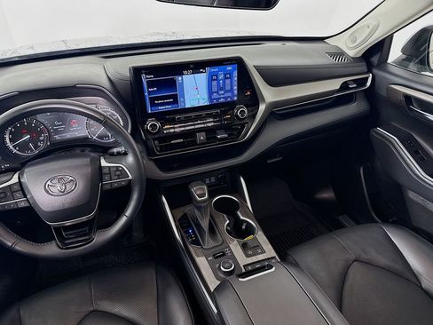Certified 2022 Toyota Highlander Limited image 24