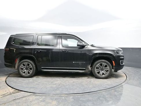 Used 2024 Jeep Wagoneer Series II image 12